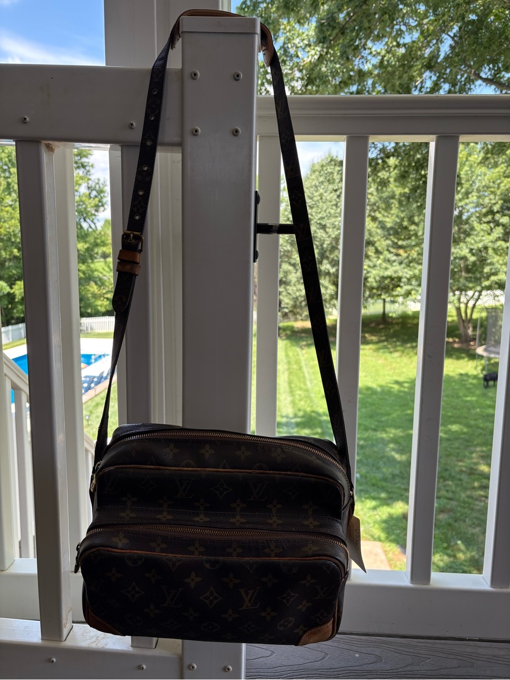 Louis Vuitton Vintage Nile Crossbody Messenger Bag Monogram Canvas Brown *READ* - Picture 3 of 17